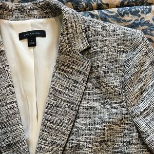 Ann Taylor black and white blazer. Size: 14